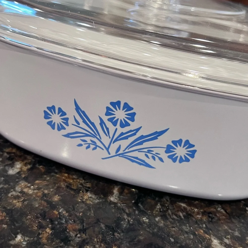 Vintage Corning Ware Blue Cornflower P-82-B 1.5 Pint Saucepan with Lid